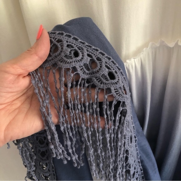 Easel Blue Ombre Dress Sleeveless Fringe Hem Size Medium - Picture 4 of 7